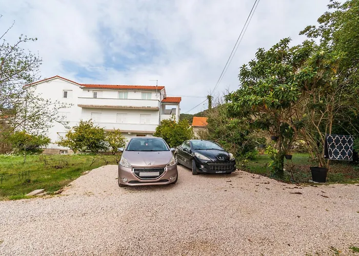 Near The Sea * Kampor